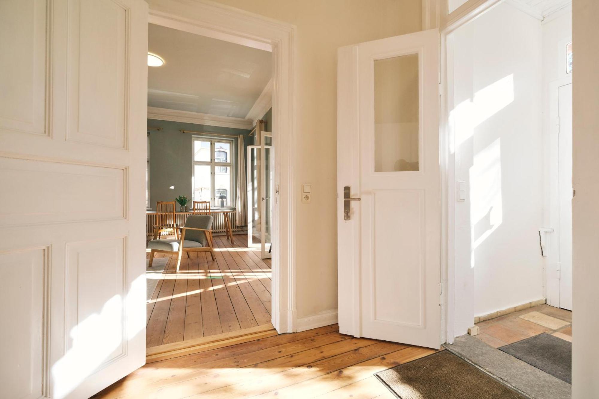 Villa Rosa - Charmante, Grosse Altbauwohnung فلنسبورغ المظهر الخارجي الصورة
